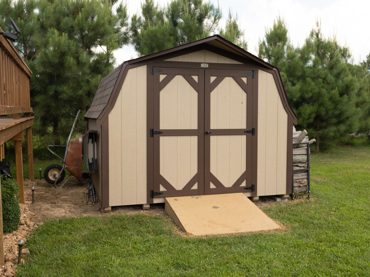 small storage shed in backyard huntsville arkansas
